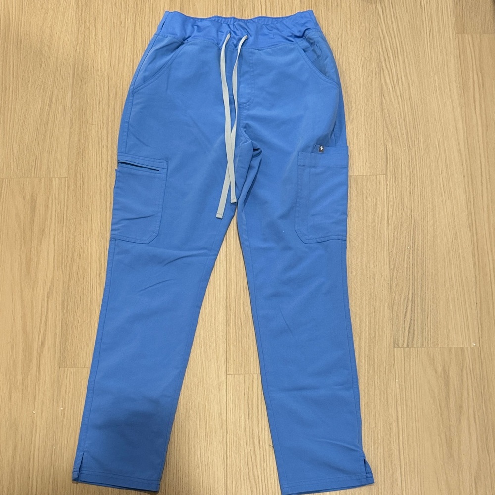 Figs Woman’s Scrub Bottoms